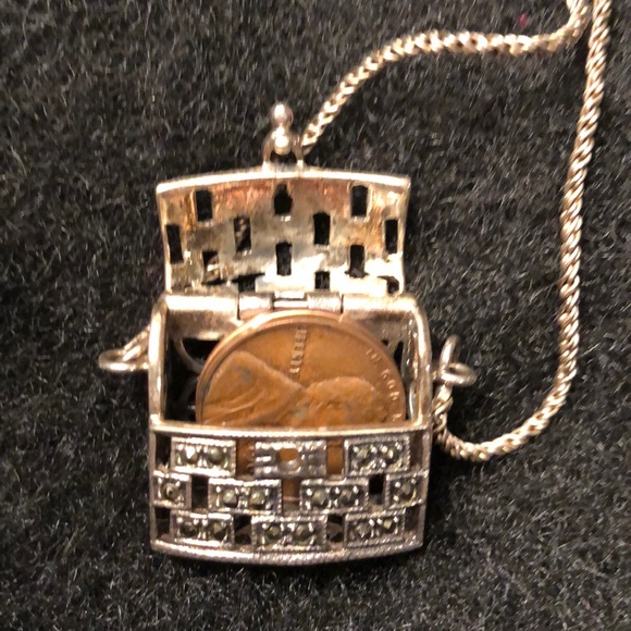 Vintage lock box - Picture 3 of 7